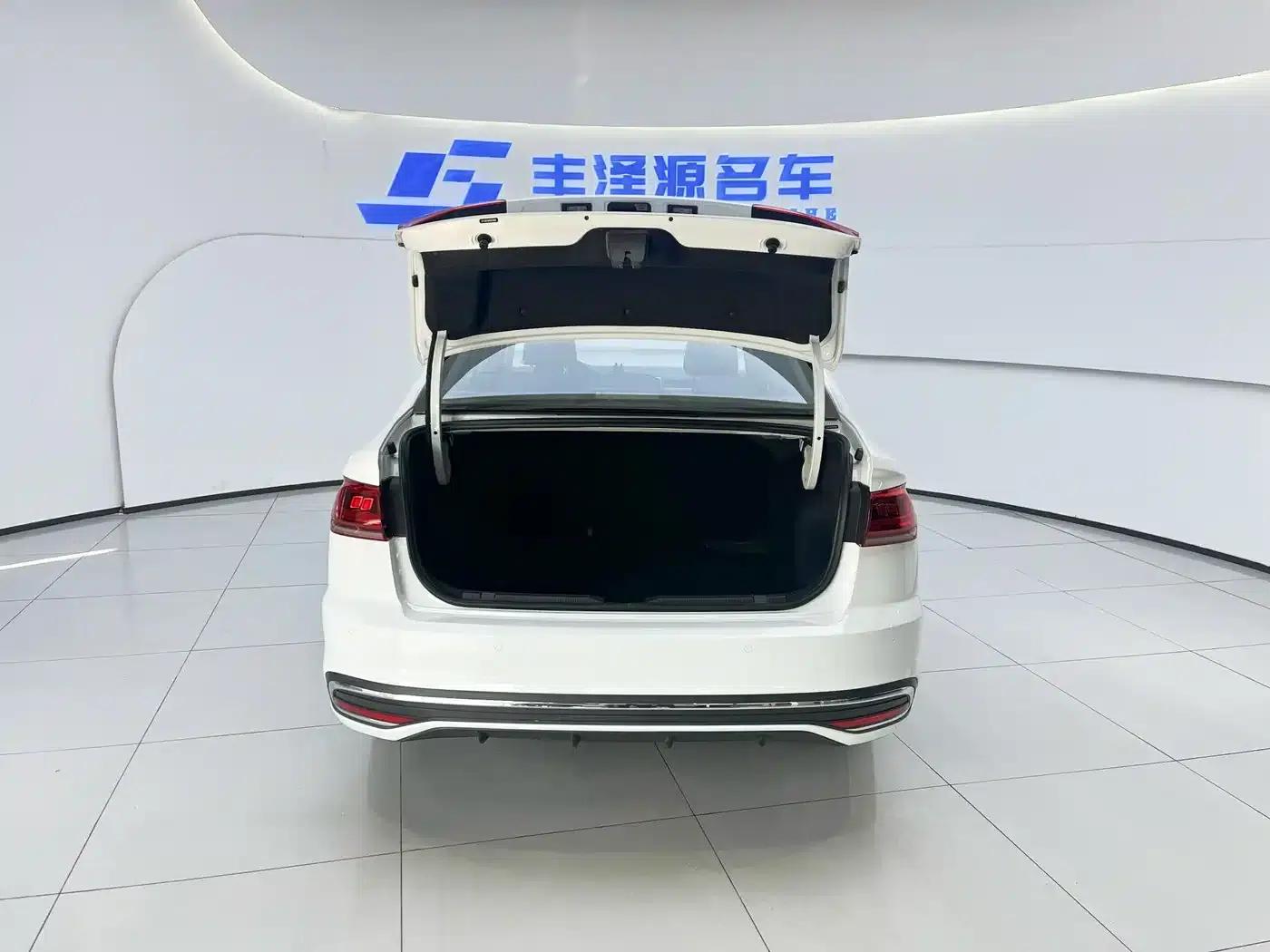 2024 Volkswagen Bora 200TSI DSG Comfort Edition — миниатюра 6