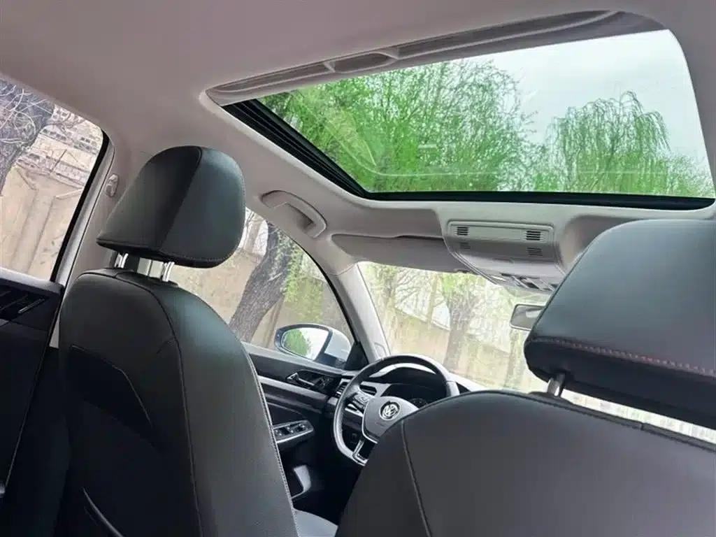 2020 Volkswagen Bora 1.5L Automatic Comfort Model — миниатюра 5