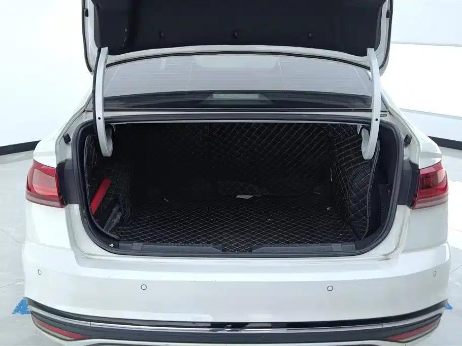 2024 Volkswagen Bora 200TSI DSG Comfort Edition — миниатюра 4
