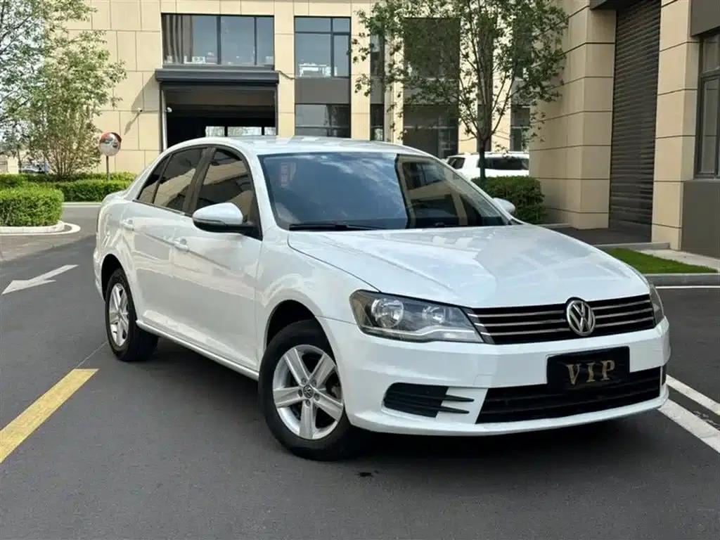 2014 Volkswagen Bora 1.6L Manual Comfort Model — миниатюра 3