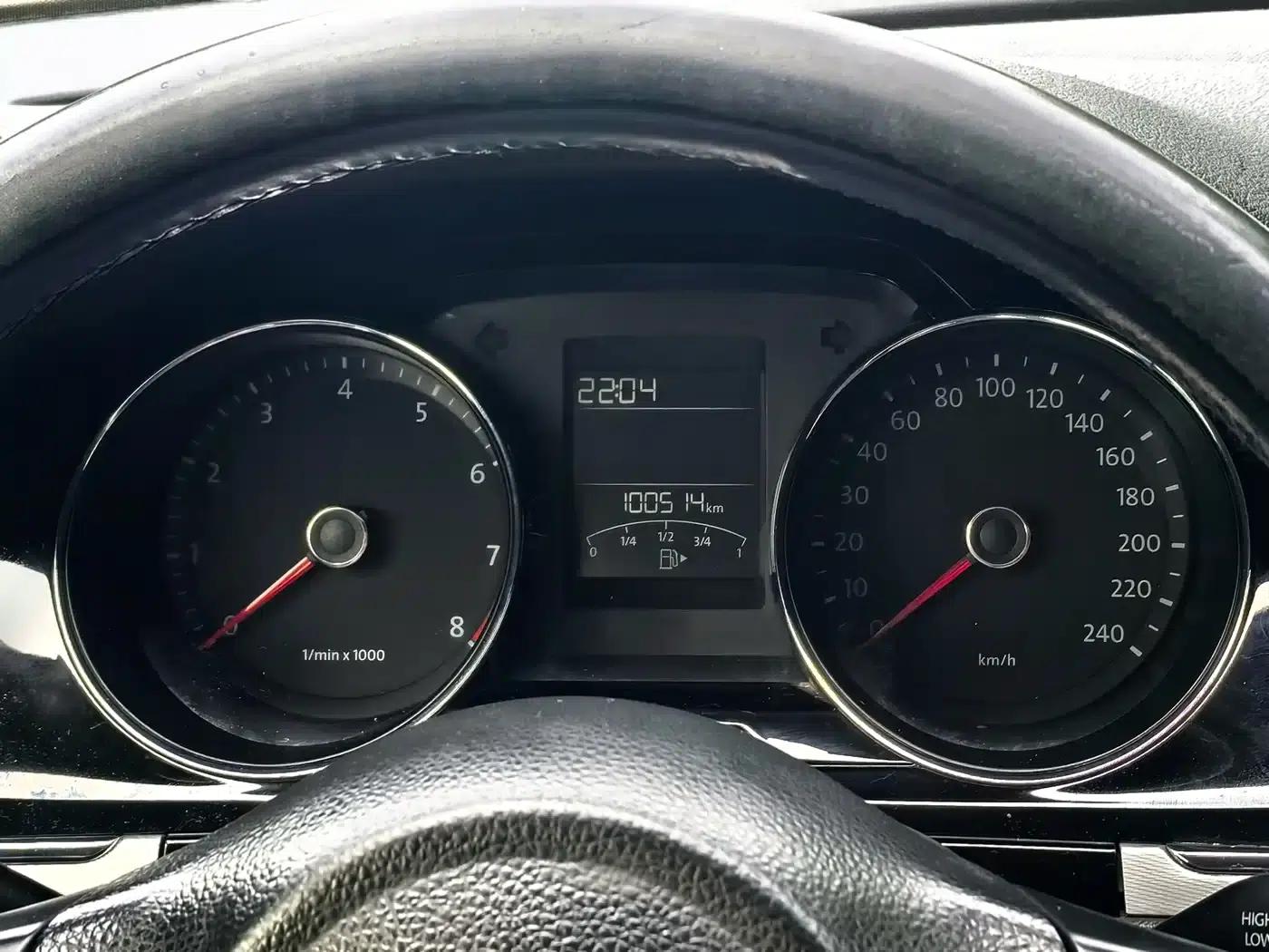 2014 Volkswagen Bora 1.6L Automatic Comfort Model — миниатюра 13
