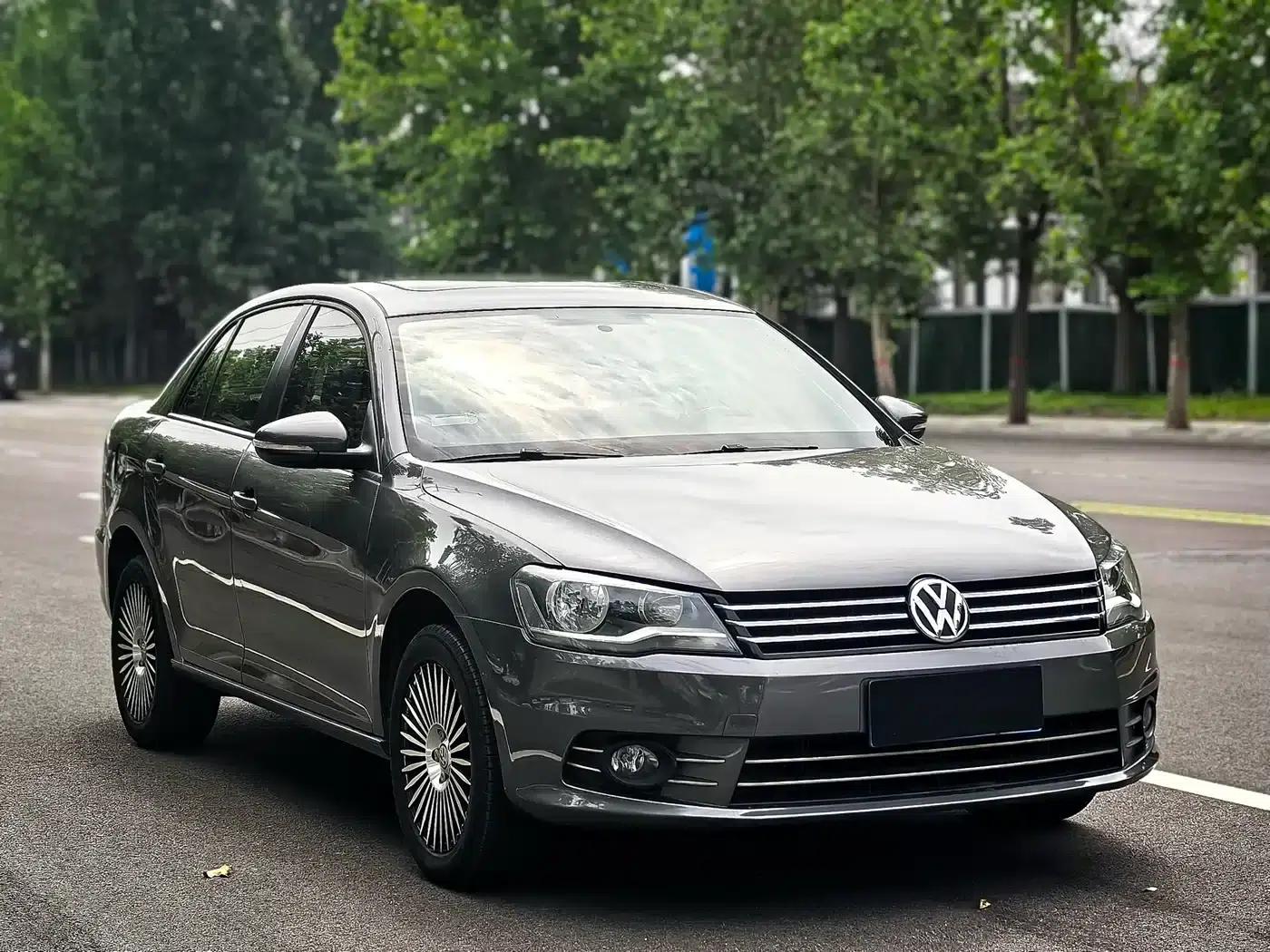 2014 Volkswagen Bora 1.6L Automatic Comfort Model — миниатюра 3