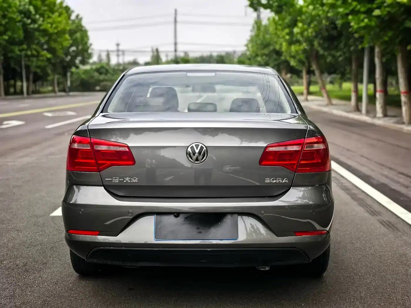 2014 Volkswagen Bora 1.6L Automatic Comfort Model — миниатюра 8