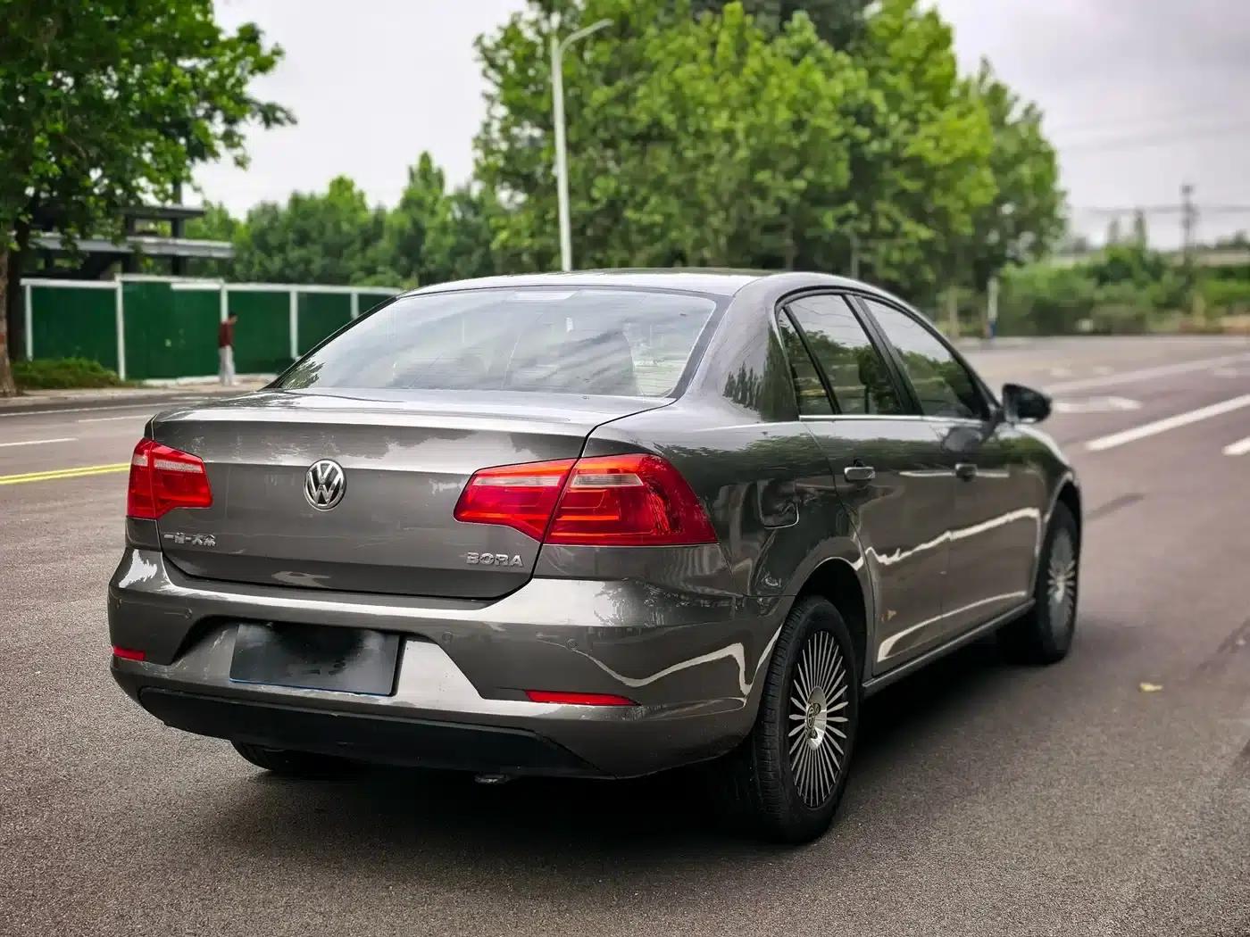 2014 Volkswagen Bora 1.6L Automatic Comfort Model — миниатюра 9