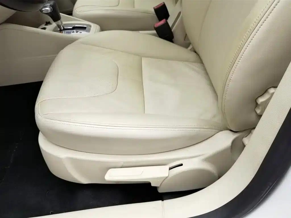 2012 Volkswagen Bora 1.6L Automatic Comfort Value Edition — миниатюра 20