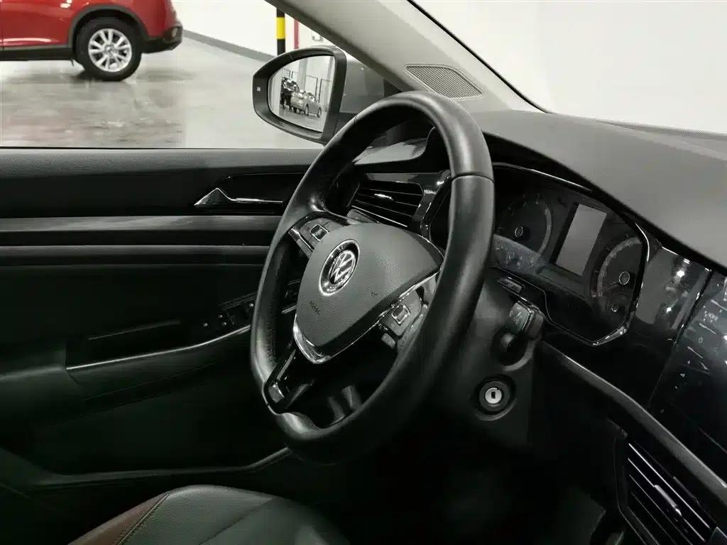 2021 Volkswagen Bora 1.5L Automatic Comfort Smart Connect Edition — миниатюра 22