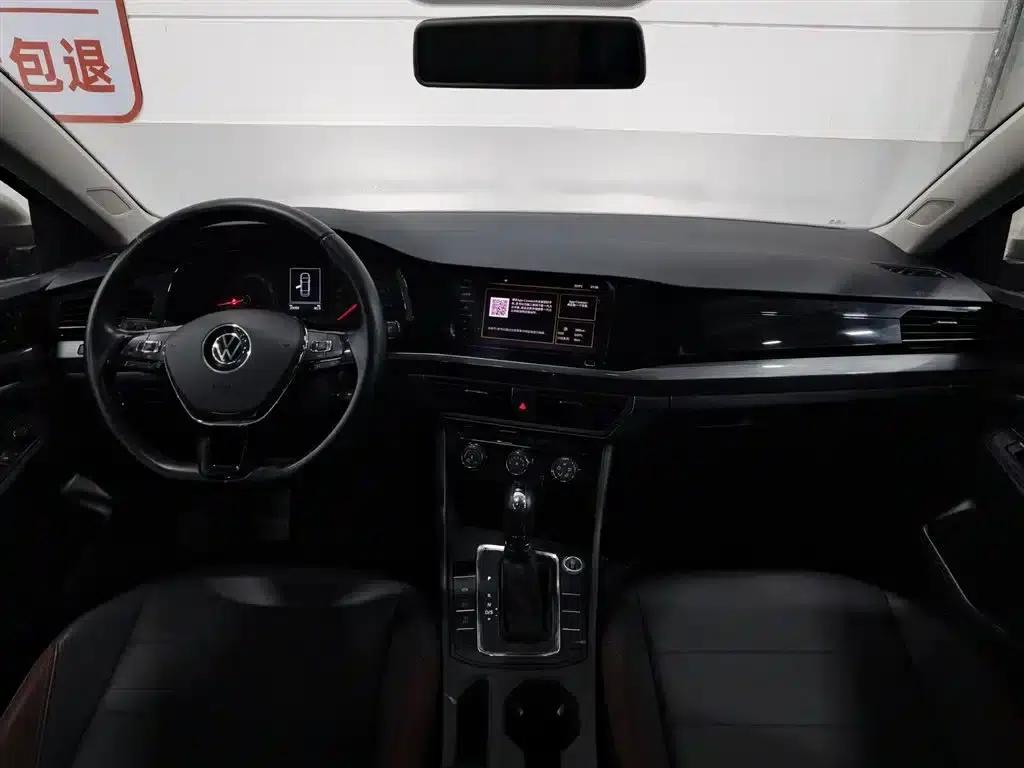 2021 Volkswagen Bora 1.5L Automatic Comfort Smart Connect Edition — миниатюра 5