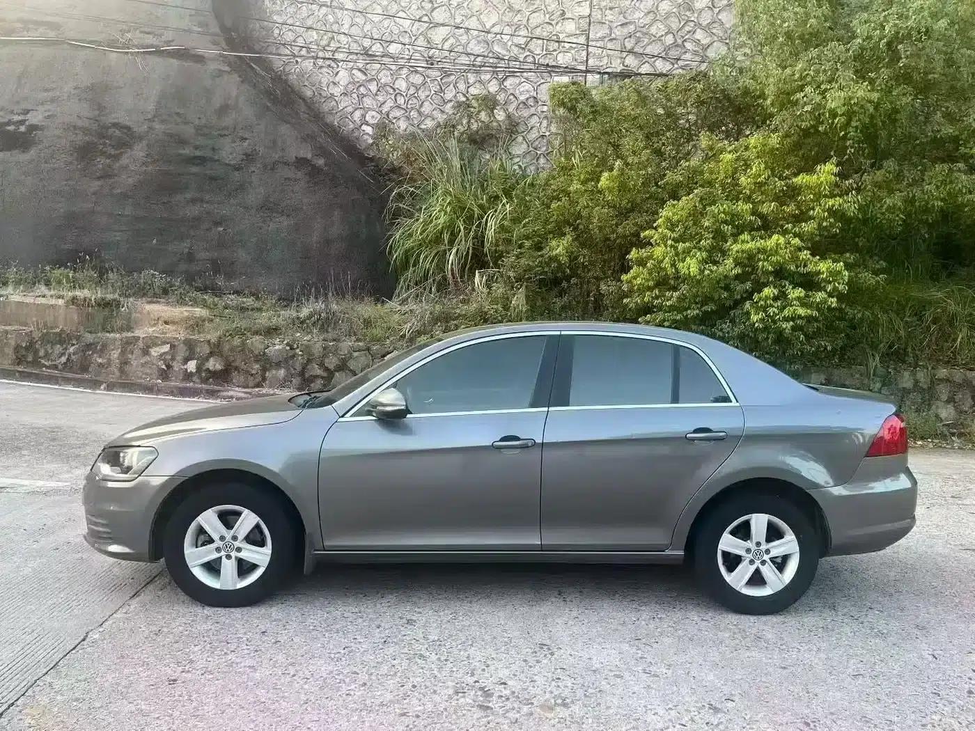 2013 Volkswagen Bora 1.6L Automatic Comfort Model — миниатюра 5