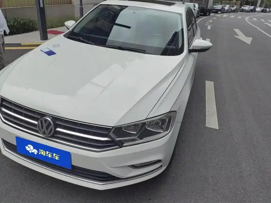 2016 Volkswagen Bora 1.6L Automatic Comfort Model — миниатюра 1