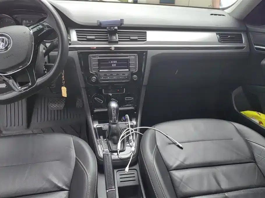 2016 Volkswagen Bora 1.6L Automatic Comfort Model — миниатюра 13