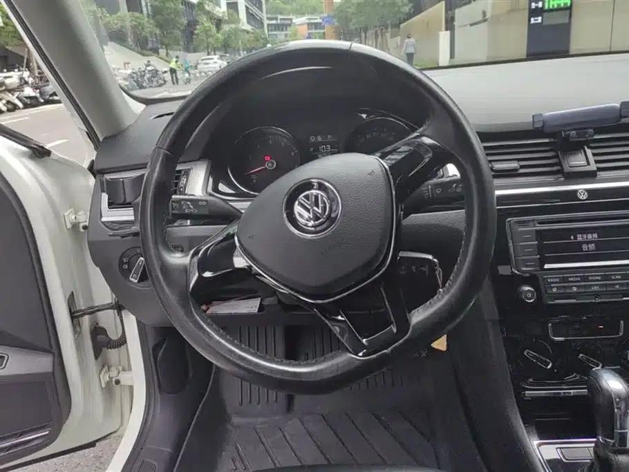 2016 Volkswagen Bora 1.6L Automatic Comfort Model — миниатюра 15