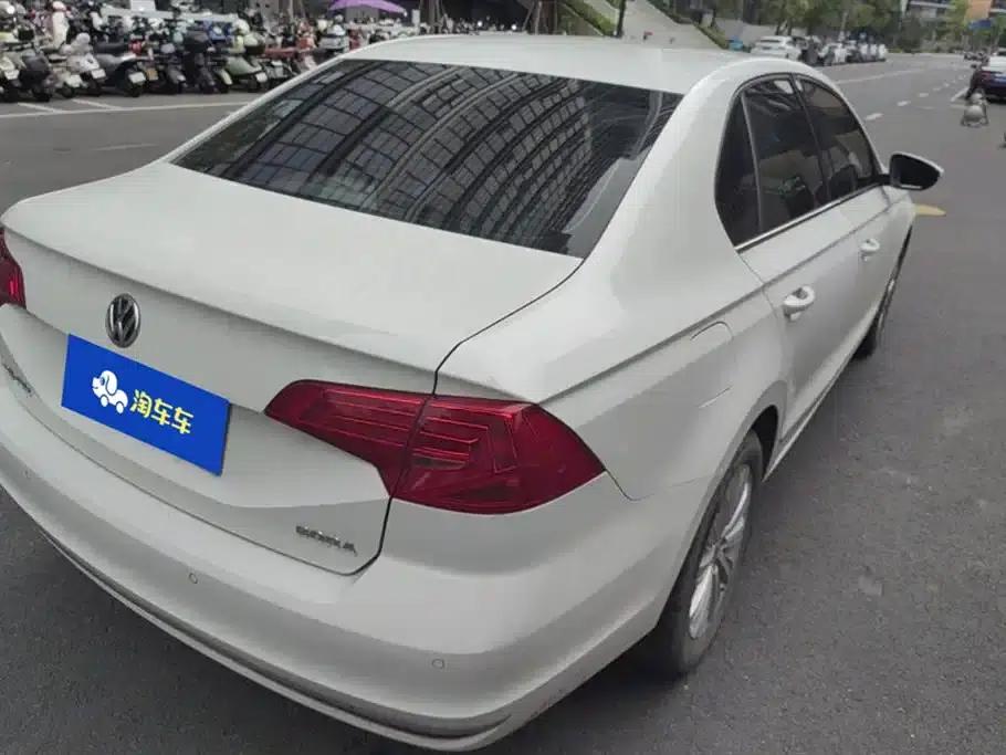2016 Volkswagen Bora 1.6L Automatic Comfort Model — миниатюра 3
