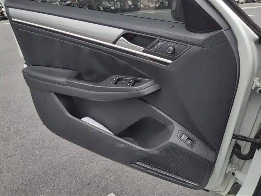 2016 Volkswagen Bora 1.6L Automatic Comfort Model — миниатюра 7