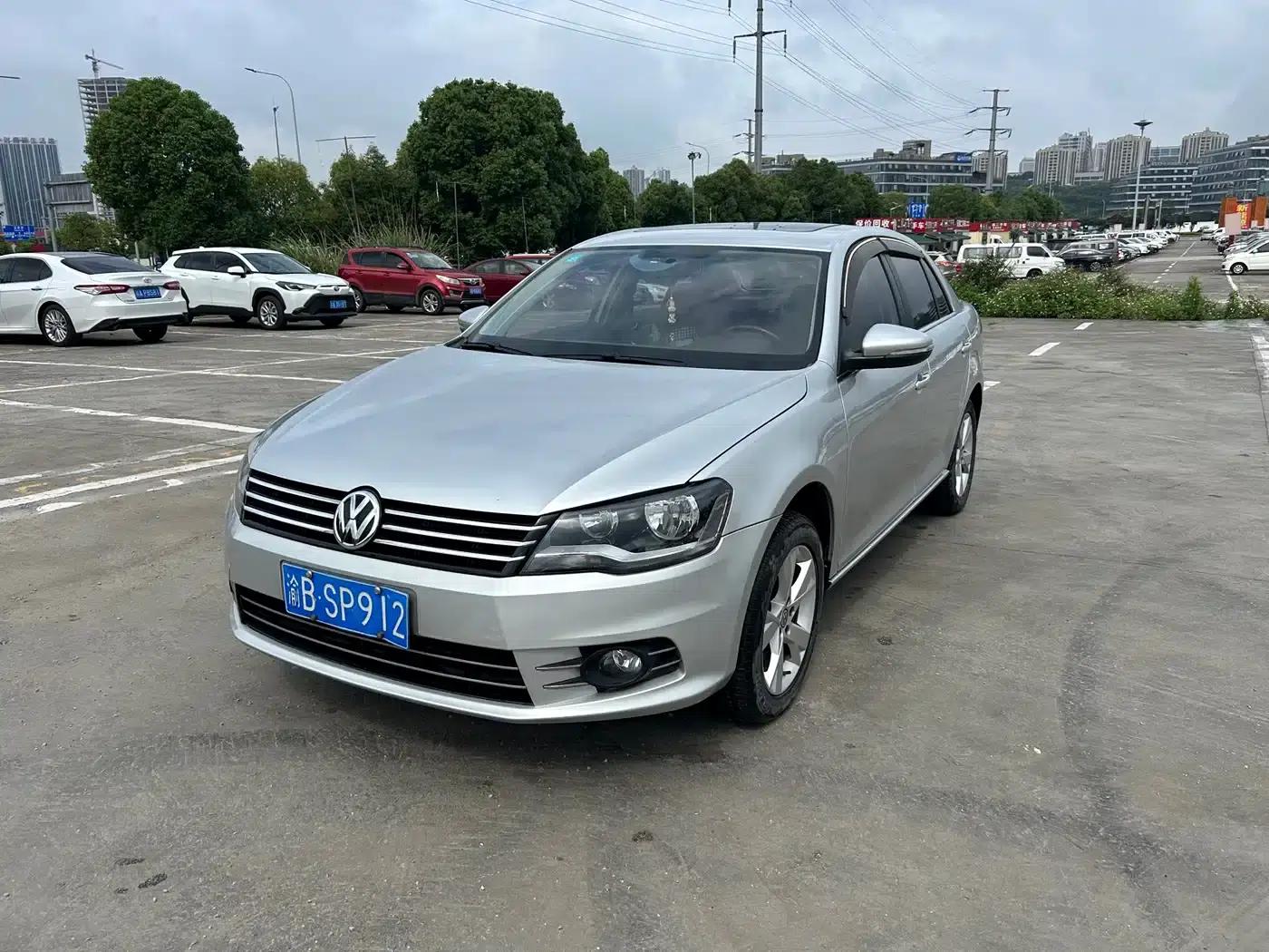 2014 Volkswagen Bora 1.6L Automatic Comfort Model — миниатюра 2