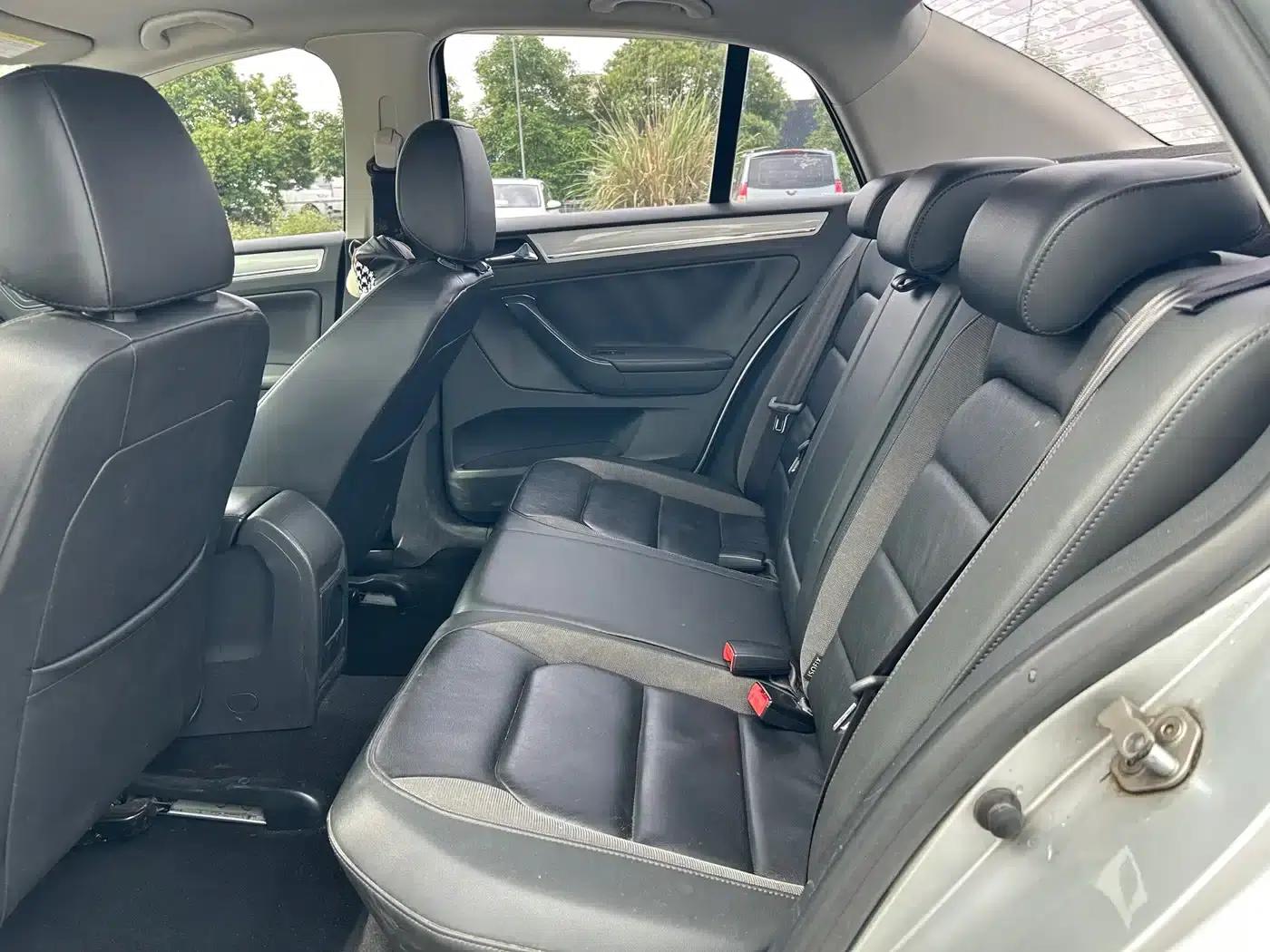 2014 Volkswagen Bora 1.6L Automatic Comfort Model — миниатюра 12
