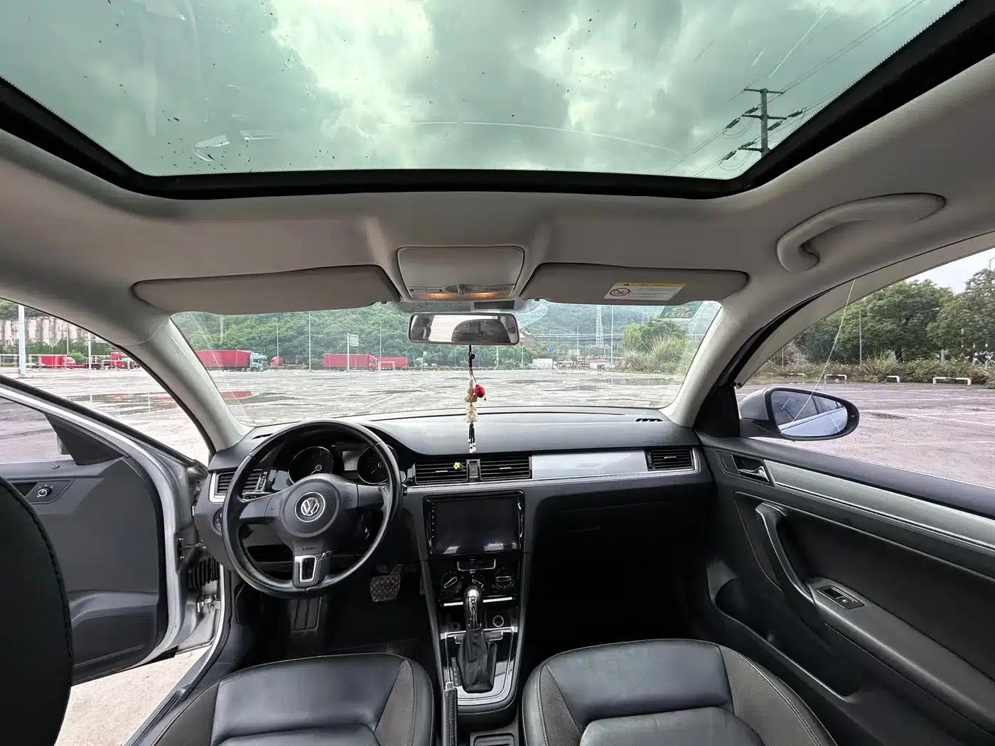 2014 Volkswagen Bora 1.6L Automatic Comfort Model — миниатюра 13