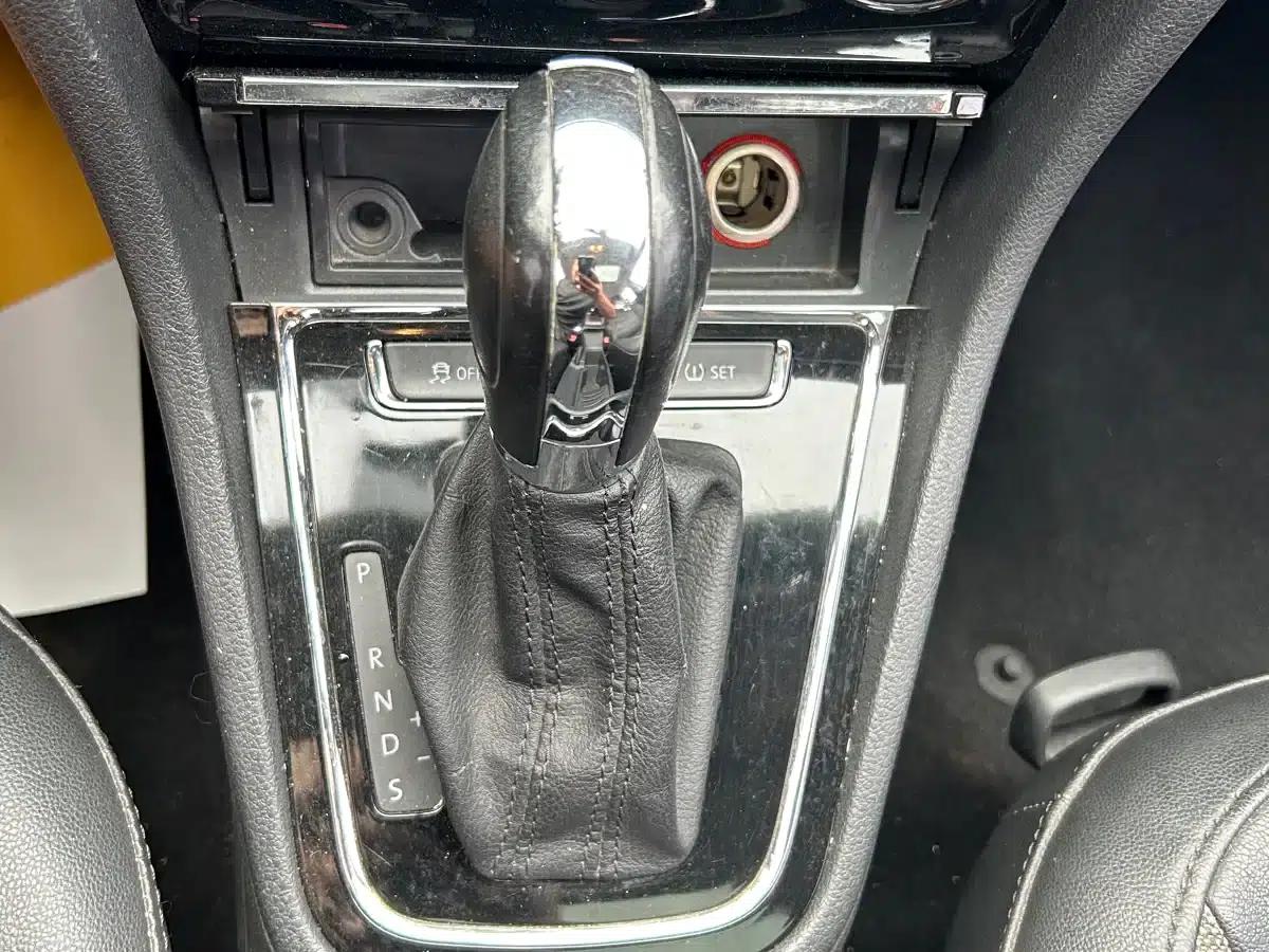 2014 Volkswagen Bora 1.6L Automatic Comfort Model — миниатюра 14
