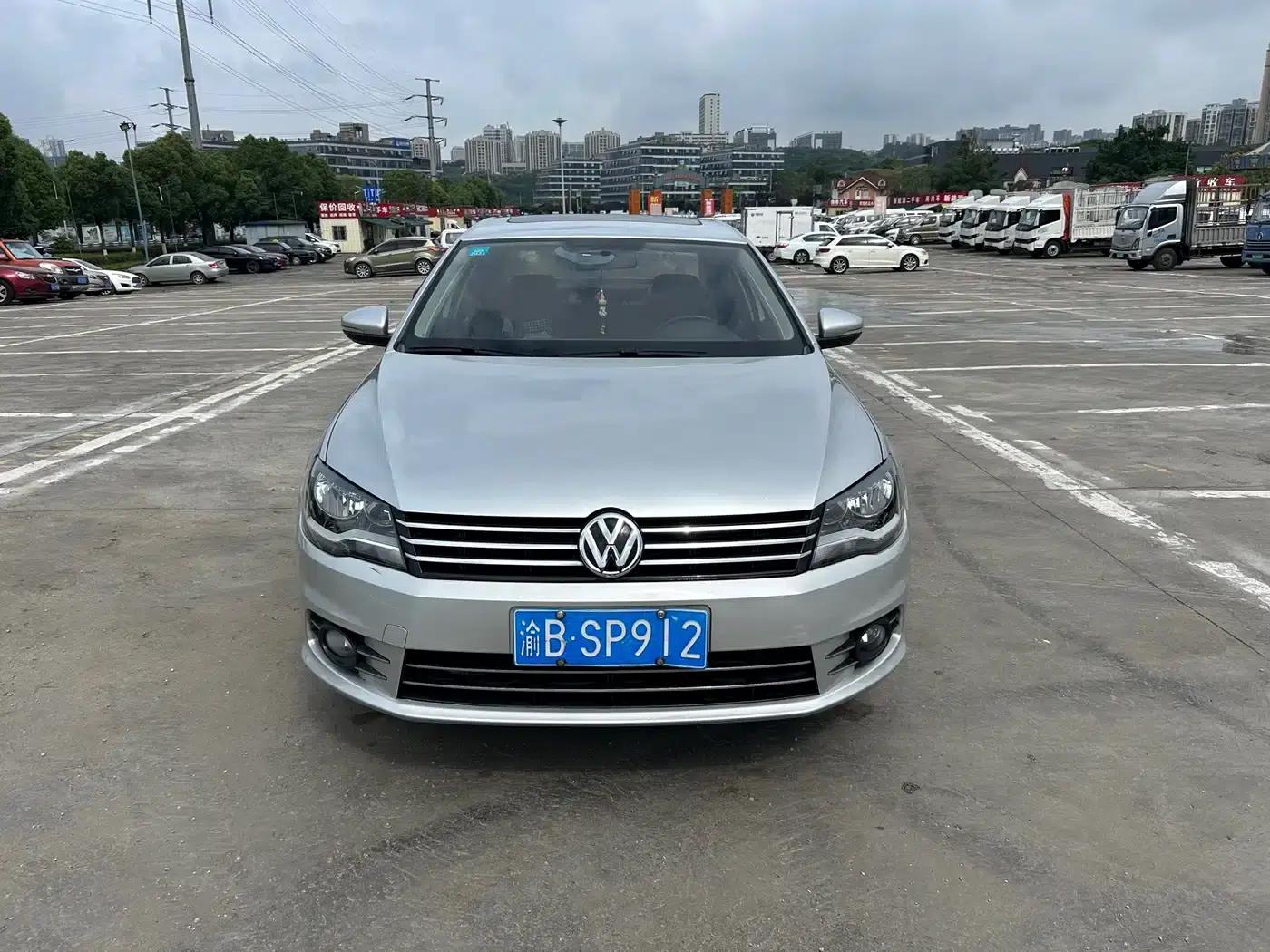 2014 Volkswagen Bora 1.6L Automatic Comfort Model — миниатюра 3