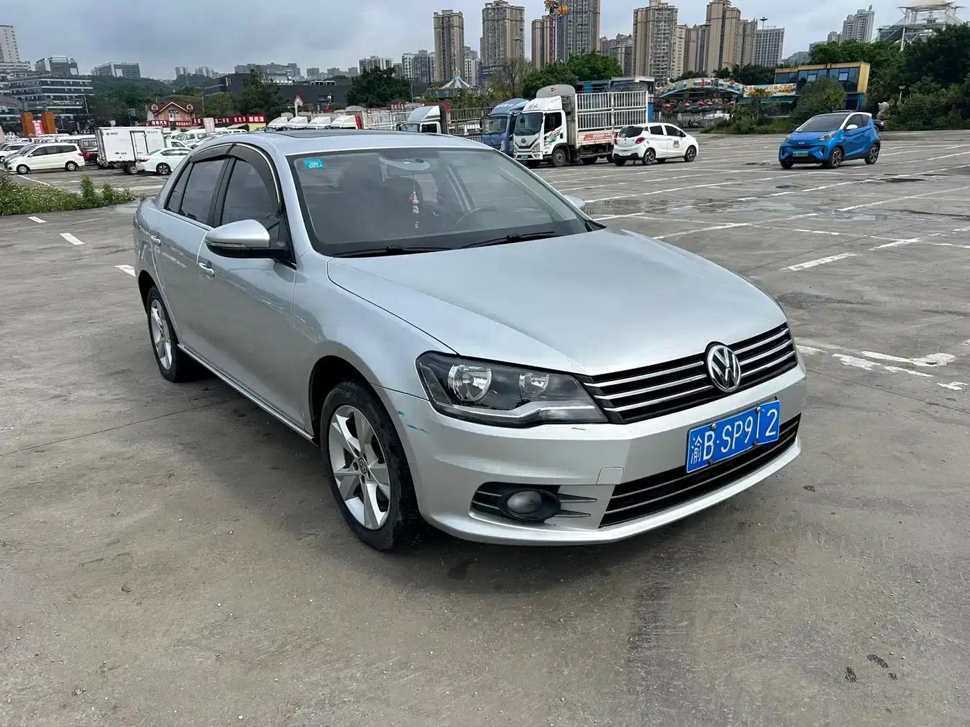 2014 Volkswagen Bora 1.6L Automatic Comfort Model — миниатюра 4