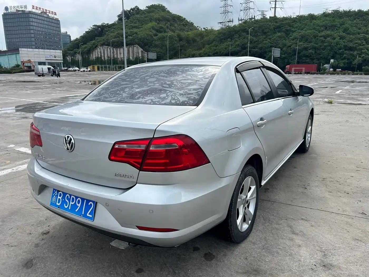 2014 Volkswagen Bora 1.6L Automatic Comfort Model — миниатюра 8