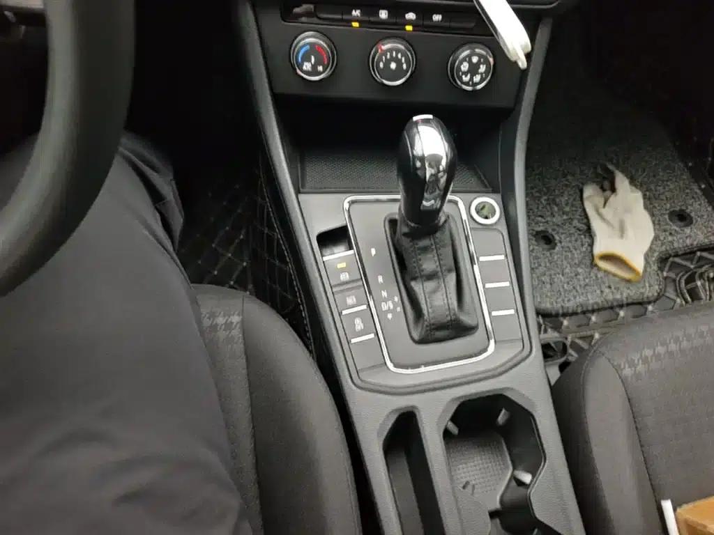 2021 Volkswagen Bora 1.5L Automatic Fashion Smart Edition — миниатюра 14