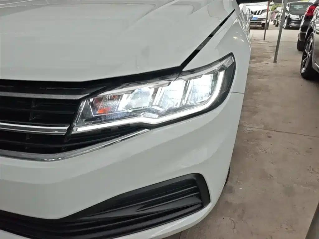2021 Volkswagen Bora 1.5L Automatic Fashion Smart Edition — миниатюра 24