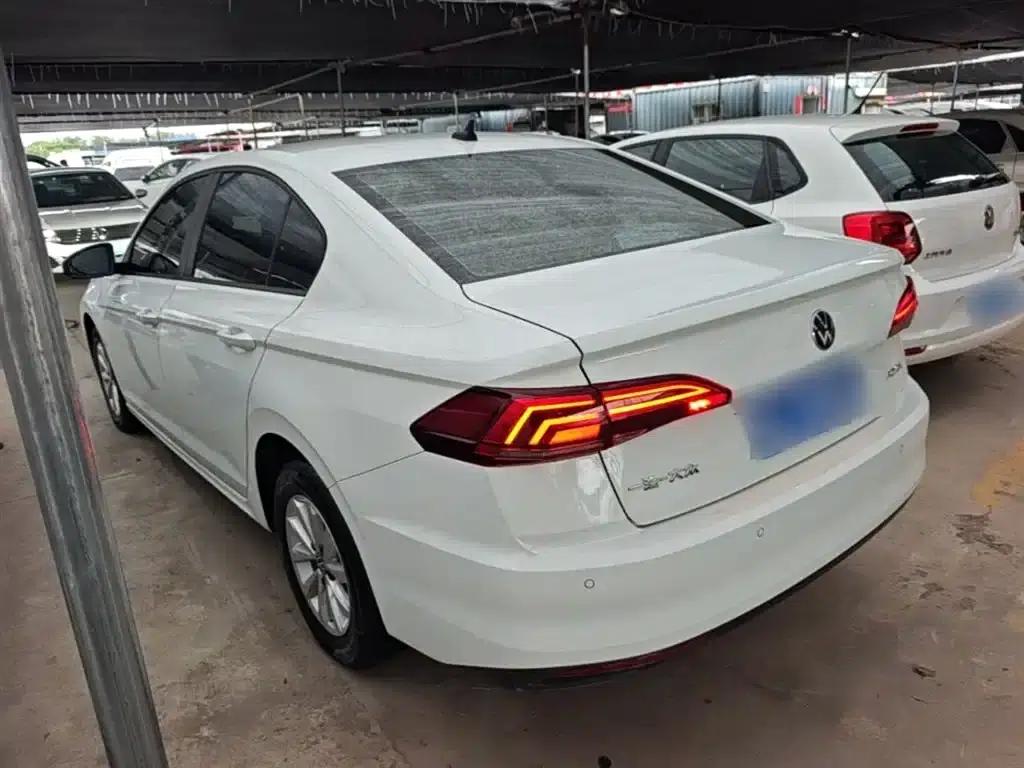 2021 Volkswagen Bora 1.5L Automatic Fashion Smart Edition — миниатюра 5