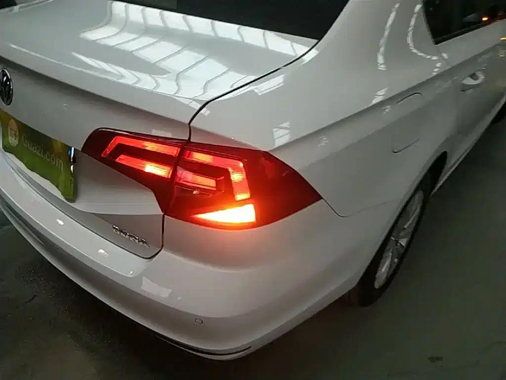 2019 Volkswagen Bora Facelift: Bora Legend 1.5L Automatic Fashion Model (China VI Emission Standard) — миниатюра 8