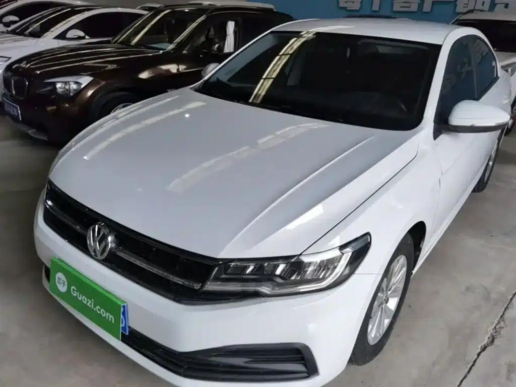 2019 Volkswagen Bora Facelift 1.5L Manual Fashion Model (China VI Emission Standard) — миниатюра 2