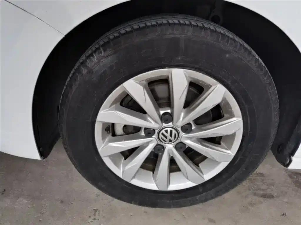 2019 Volkswagen Bora Facelift 1.5L Manual Fashion Model (China VI Emission Standard) — миниатюра 23