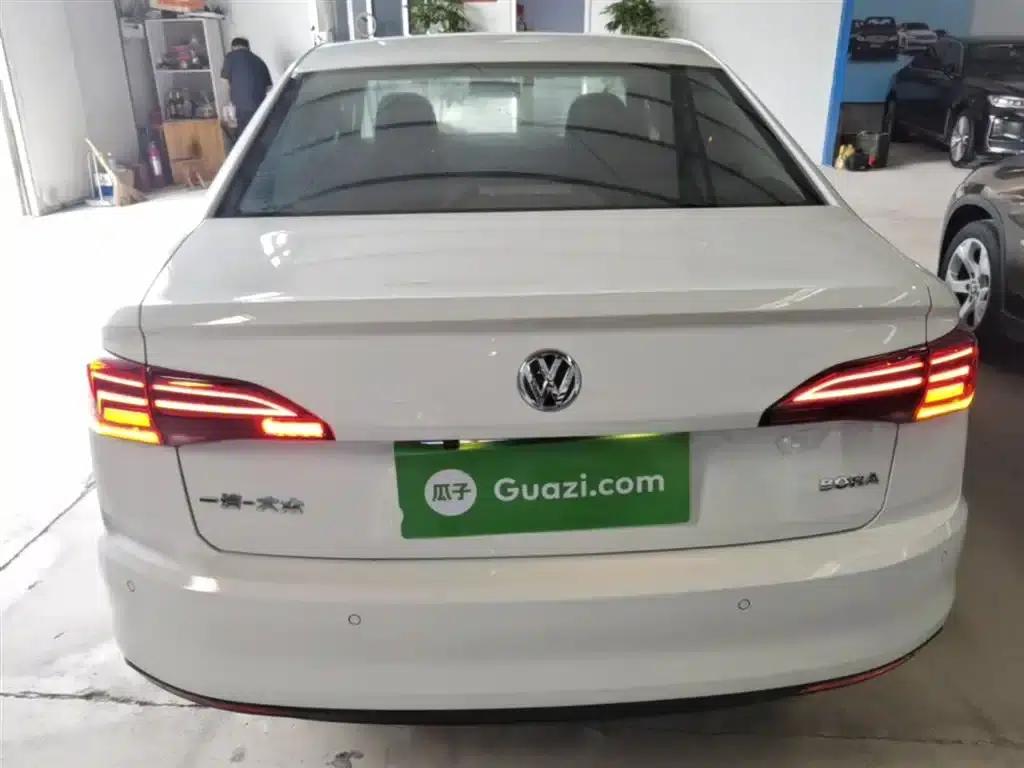 2019 Volkswagen Bora Facelift 1.5L Manual Fashion Model (China VI Emission Standard) — миниатюра 6