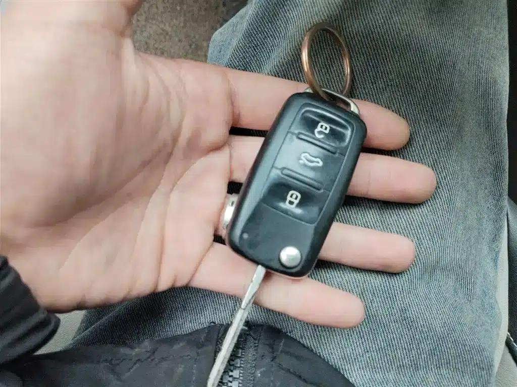 2016 Volkswagen Bora 1.6L Automatic Comfort Model — миниатюра 12
