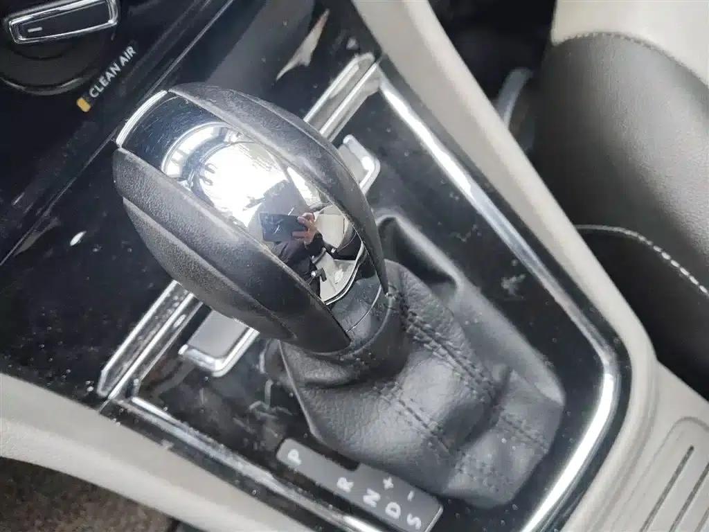 2016 Volkswagen Bora 1.6L Automatic Comfort Model — миниатюра 7