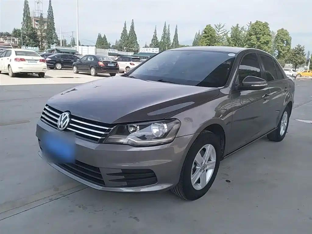 2014 Volkswagen Bora 1.6L Automatic Fashion Edition — миниатюра 1
