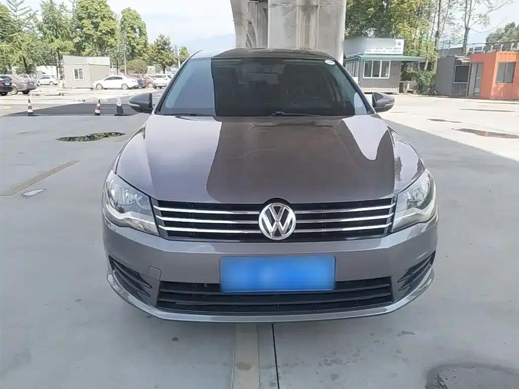 2014 Volkswagen Bora 1.6L Automatic Fashion Edition — миниатюра 3