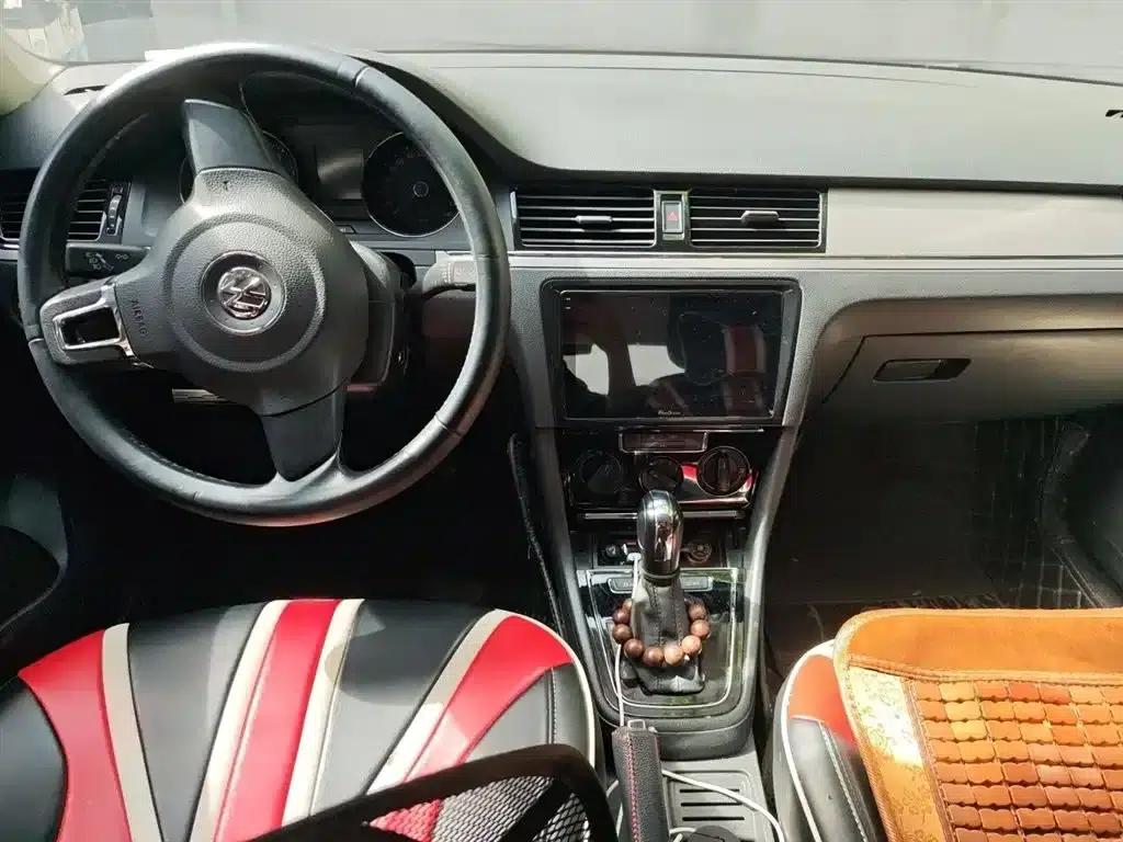 2015 Volkswagen Bora Value Edition 1.6L Automatic Fashion Model — миниатюра 13