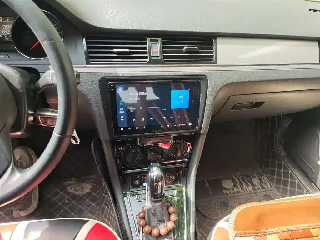 2015 Volkswagen Bora Value Edition 1.6L Automatic Fashion Model — миниатюра 6