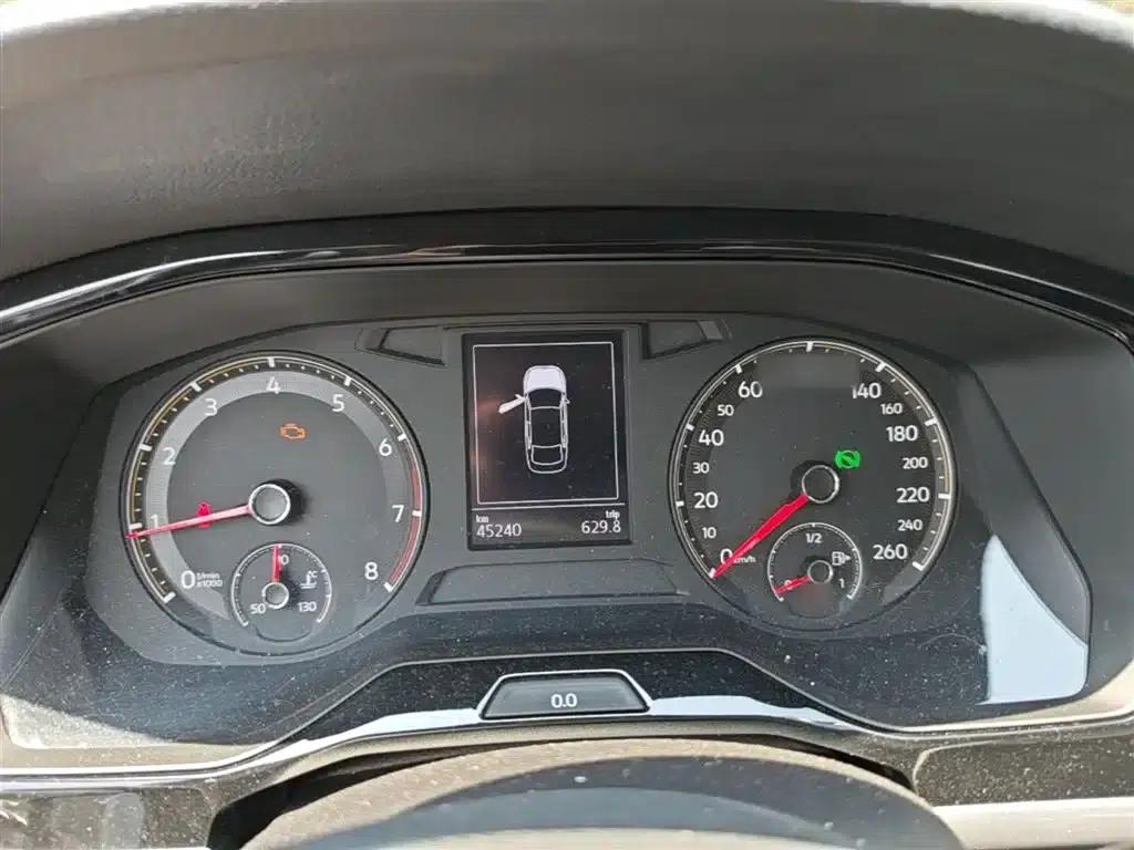 2021 Volkswagen Bora 1.5L Automatic Fashion Smart Edition — миниатюра 4