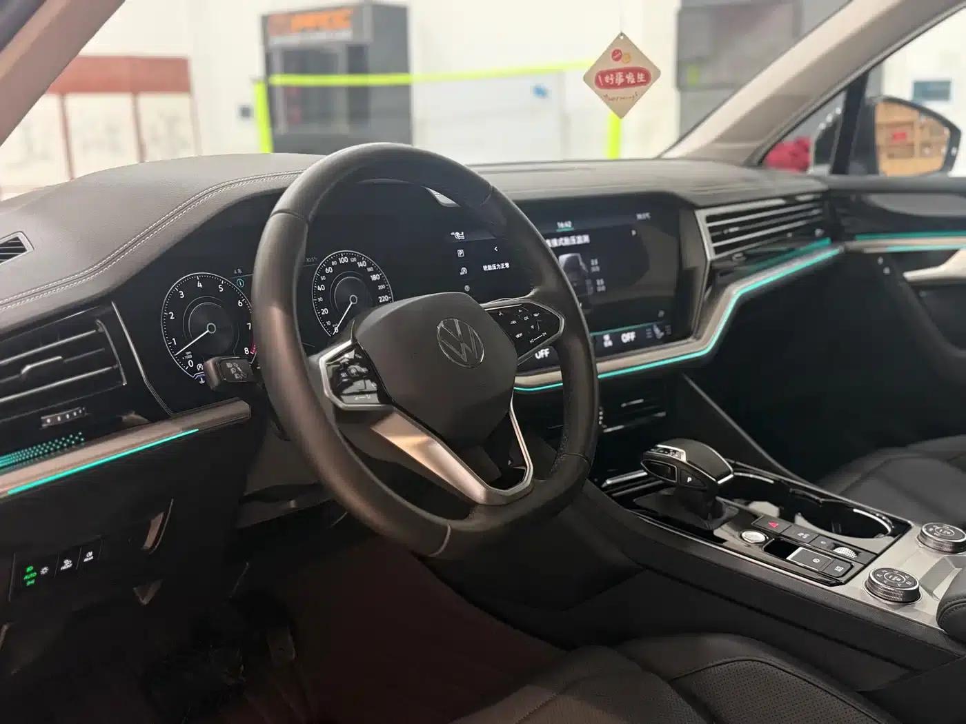 Touareg 2022 3.0TSI R-Line Classic Sport Package — миниатюра 21