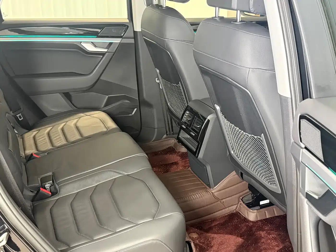 Touareg 2022 3.0TSI R-Line Classic Sport Package — миниатюра 25