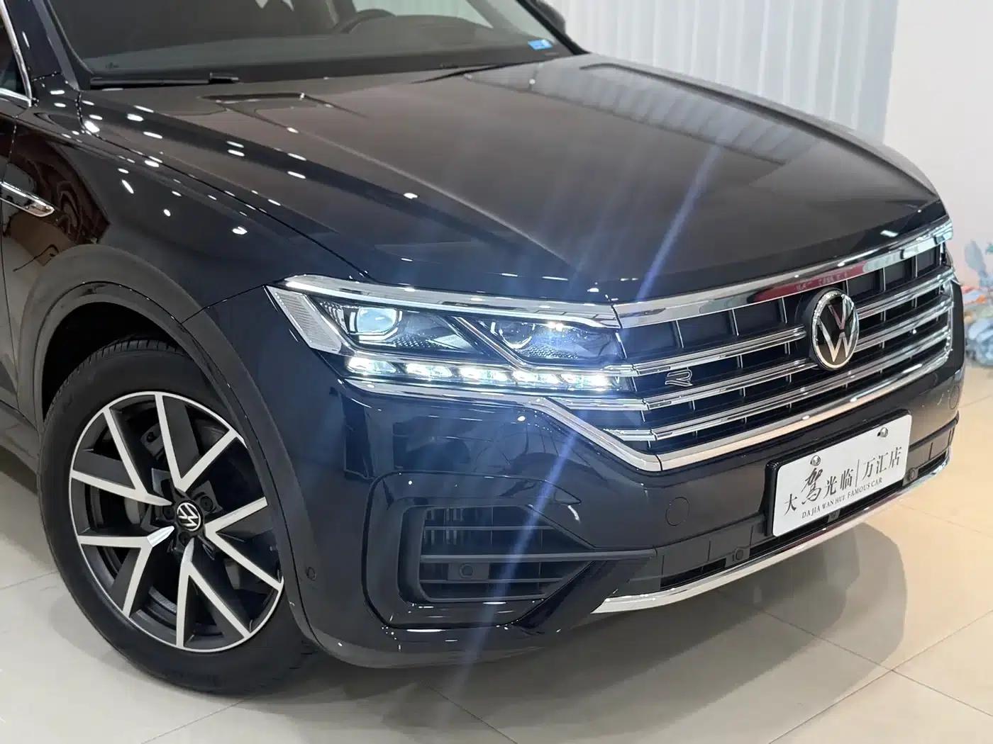 Touareg 2022 3.0TSI R-Line Classic Sport Package — миниатюра 5