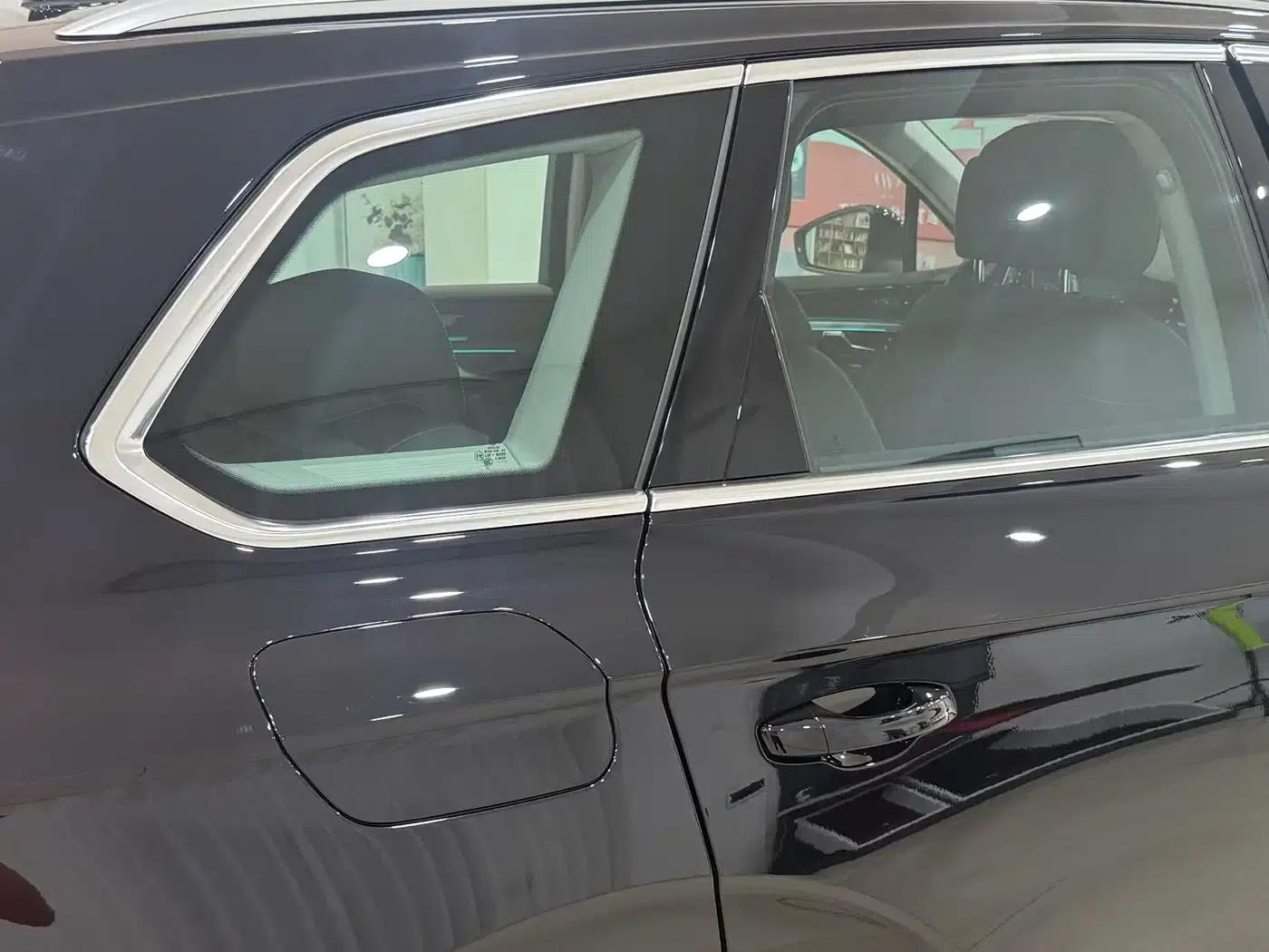 Touareg 2022 3.0TSI R-Line Classic Sport Package — миниатюра 6