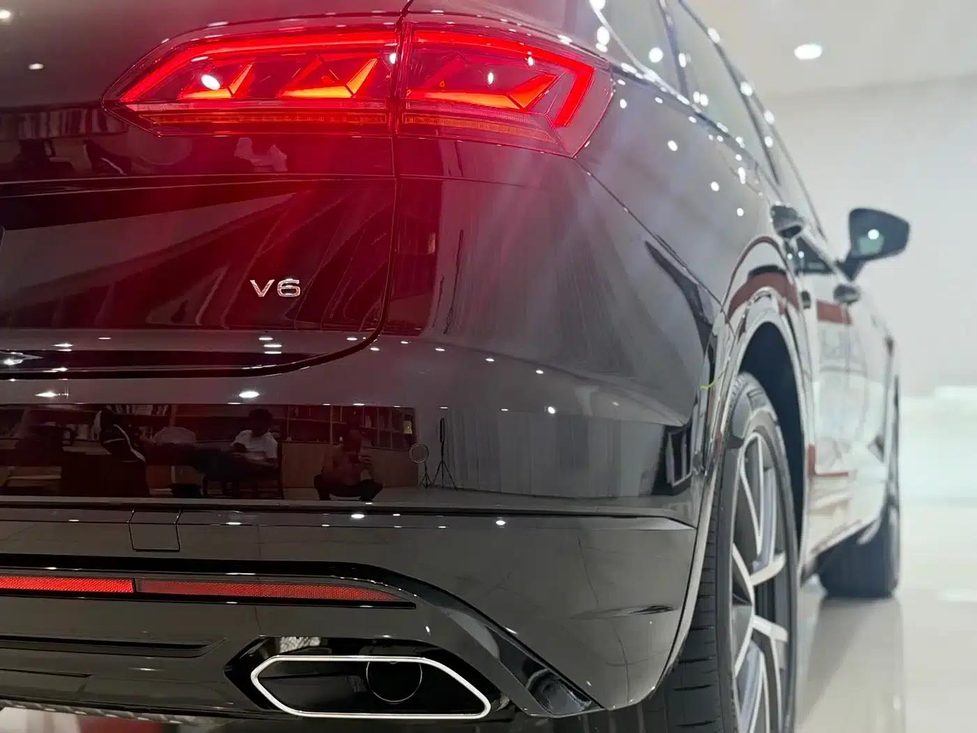 Touareg 2022 3.0TSI R-Line Classic Sport Package — миниатюра 10