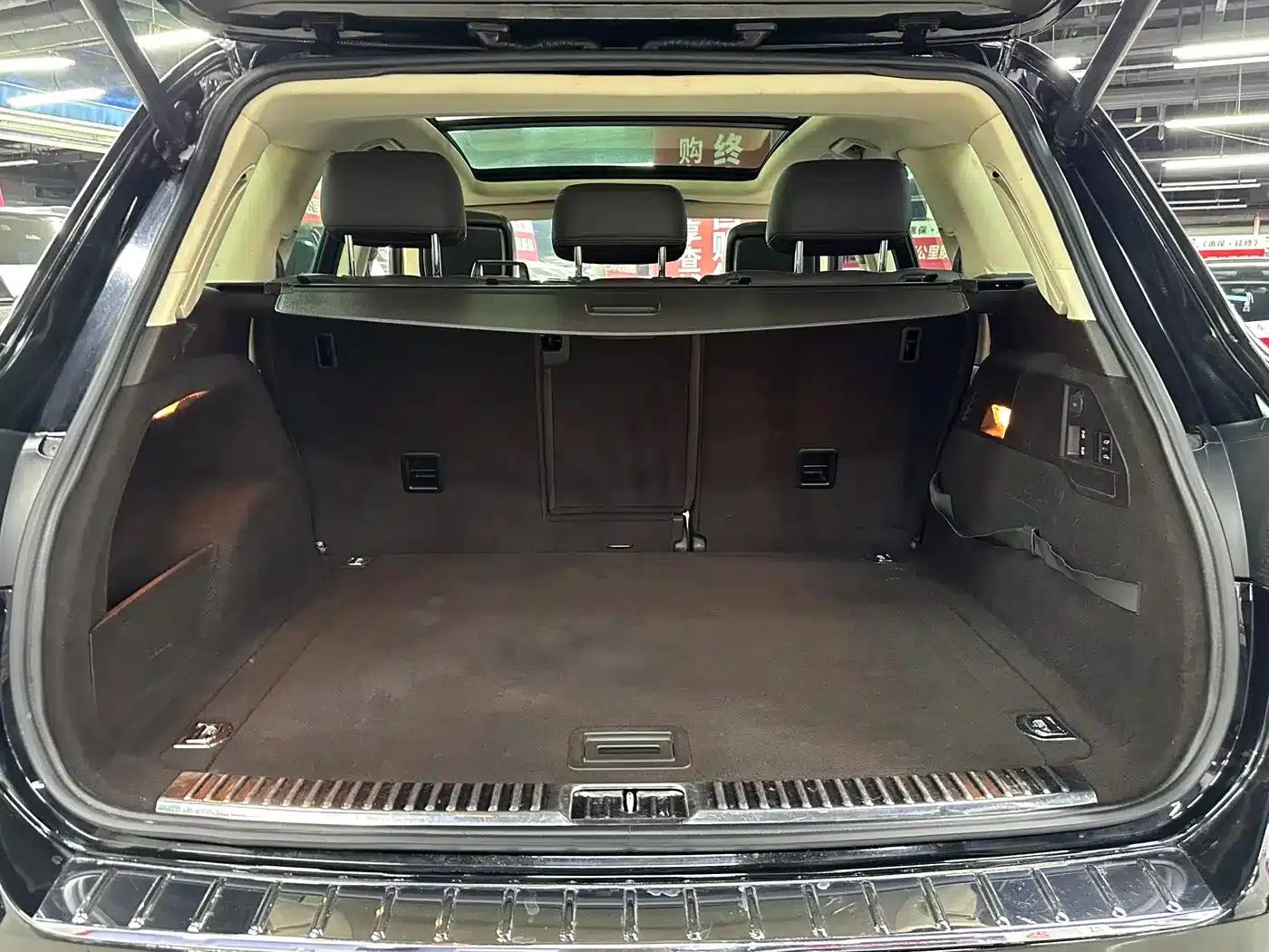 2011 Touareg 3.0TSI Comfort — миниатюра 18
