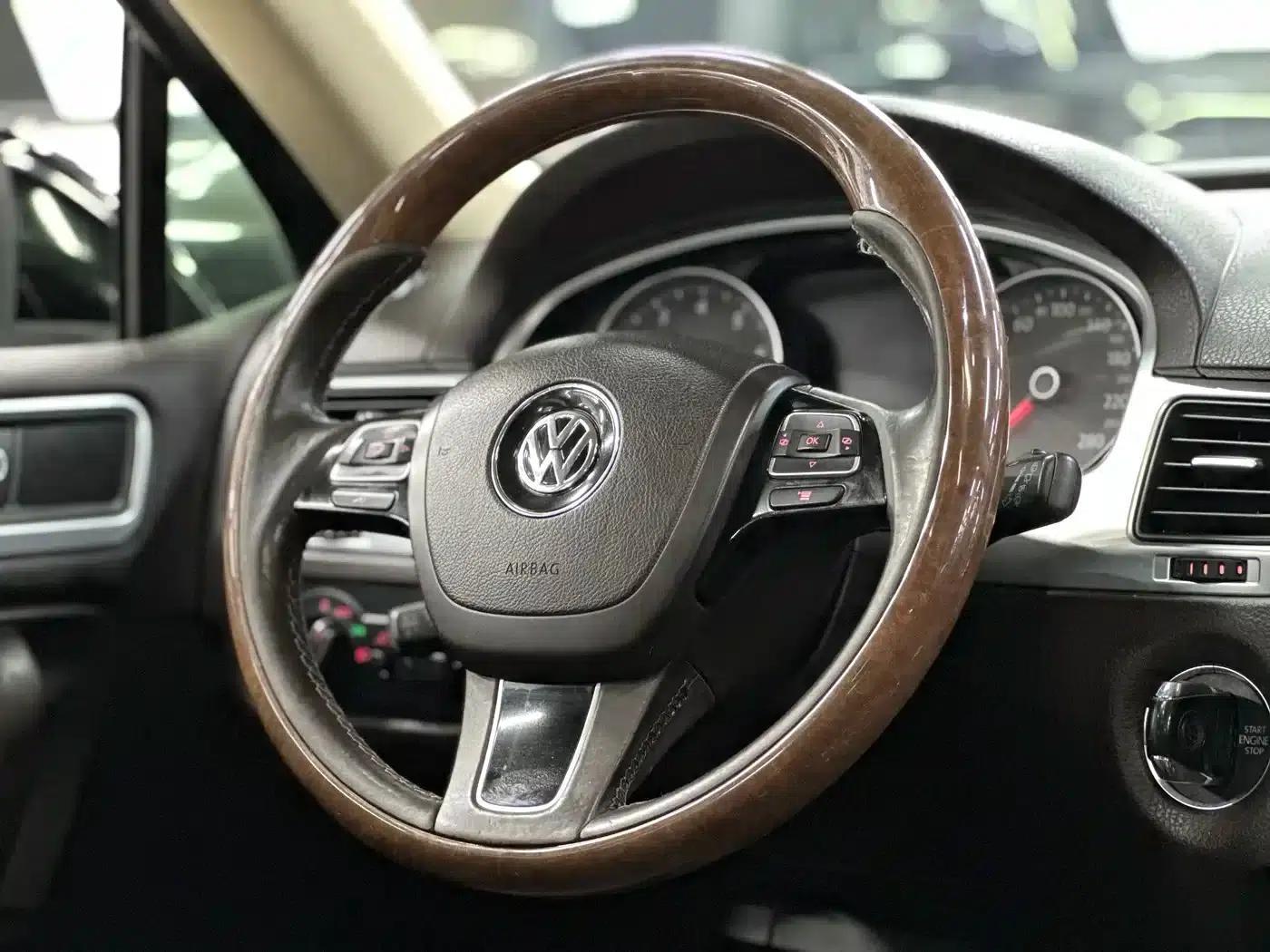 2011 Touareg 3.0TSI Comfort — миниатюра 21