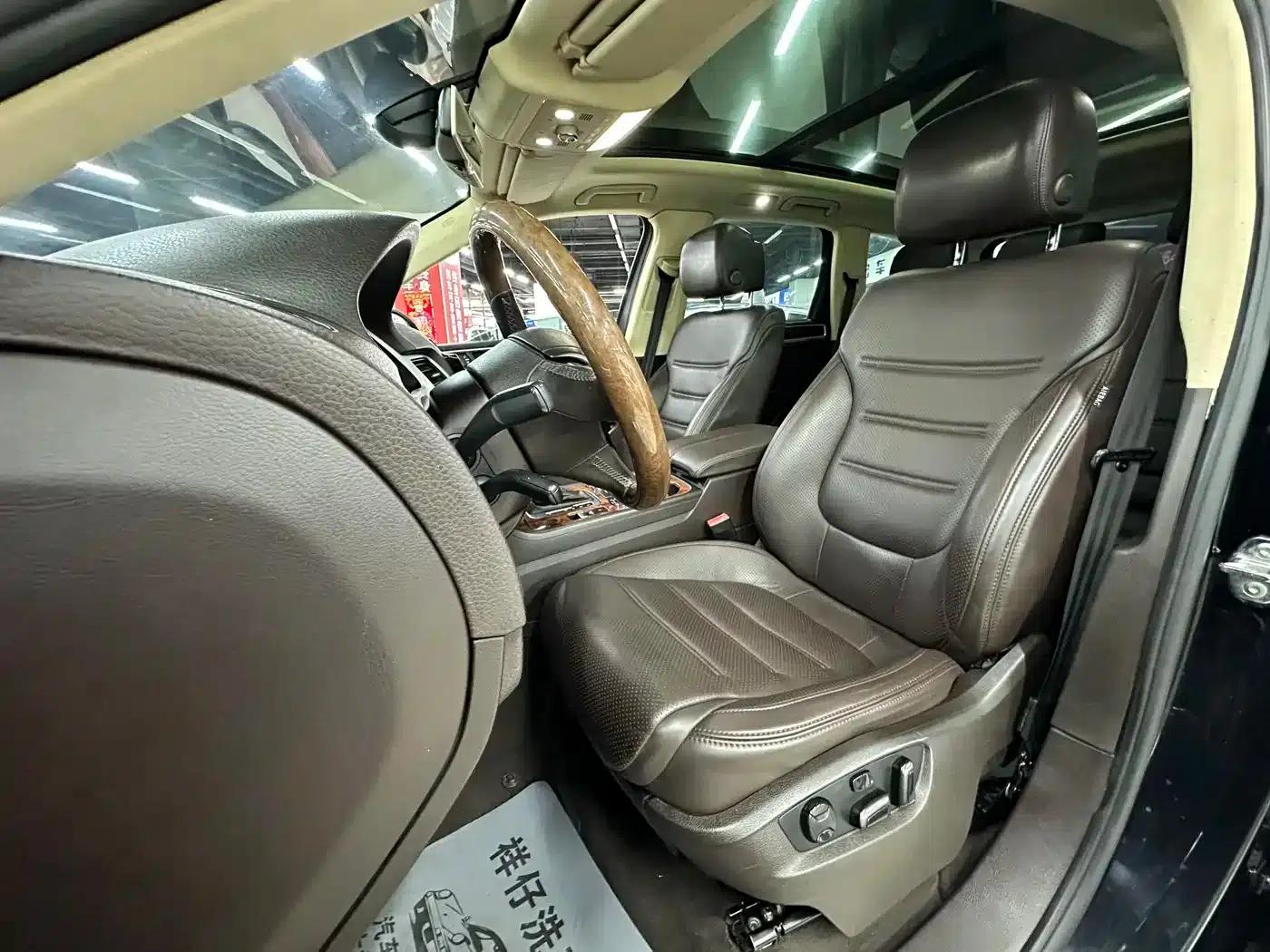 2011 Touareg 3.0TSI Comfort — миниатюра 29