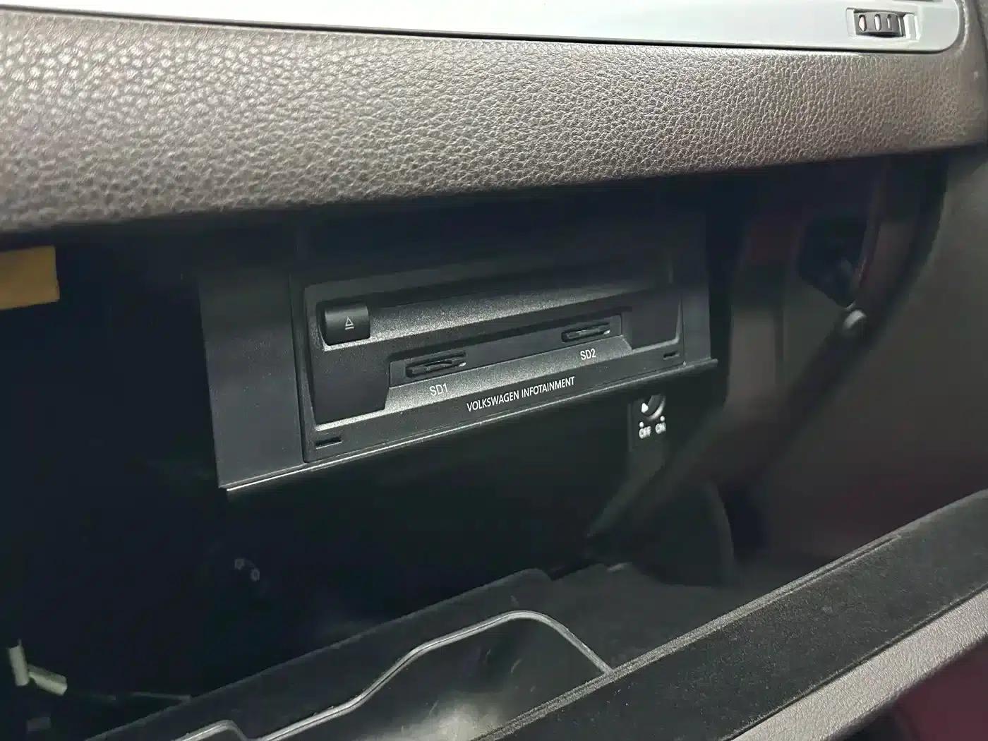 2011 Touareg 3.0TSI Comfort — миниатюра 33