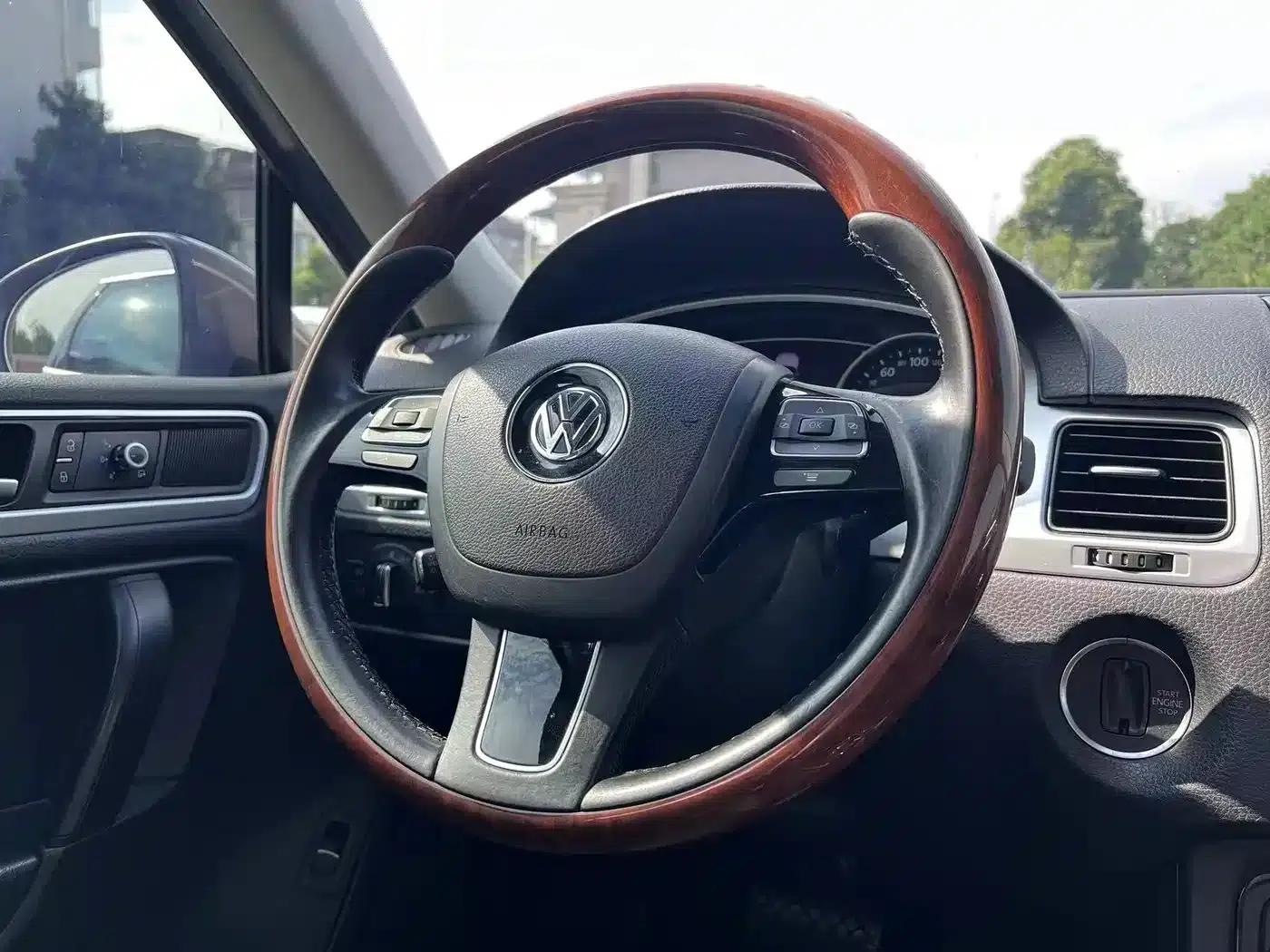 2015 Touareg 3.0TSI Luxury — миниатюра 12