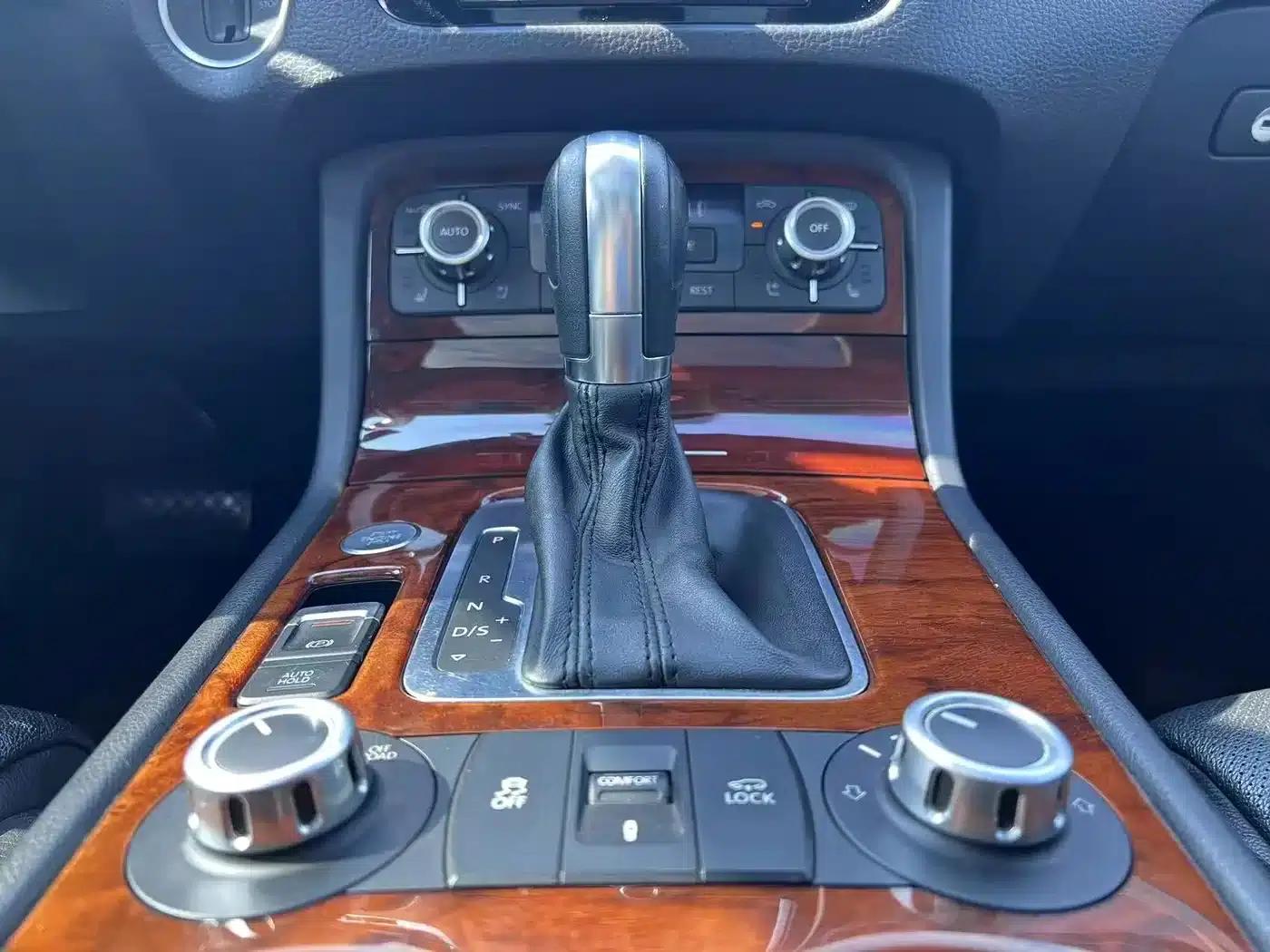 2015 Touareg 3.0TSI Luxury — миниатюра 14