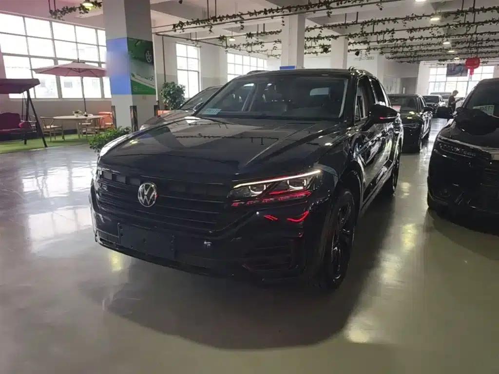 2021 Volkswagen Touareg 3.0TSI R-Line, Obsidian Black Sport Package — миниатюра 2